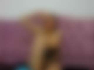 Live cam show with Liz-Grettel - Mature on Camming Site