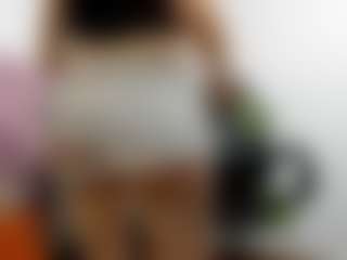 Live cam show with Liz-Grettel - Granny on StripNow