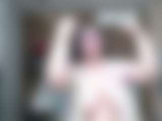 Live cam show with ValerieSmiths - Thick on camwithhim.com