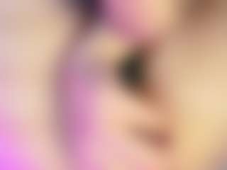 Live cam show with vanessa-moon - Facial Piercings on WildCum