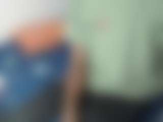 Show de cam en vivo con zulyyth - Tease en Camsoda