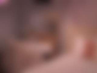 Live cam show with Emmiellee - College Brown Hair on Uber Horny