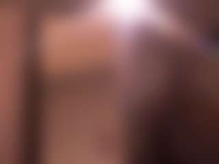 Live cam show with Emmiellee - Big Tits on Camsoda