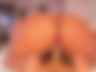 Live cam show with Janna - Flashing on StripNow