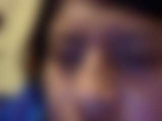 kumy2002's Live Sex Cam Show