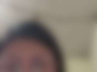 kumy2002's Live Sex Cam Show