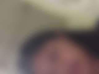 kumy2002's Live Sex Cam Show