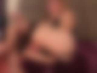 Lapetitefrenchie83's Live Sex Cam Show