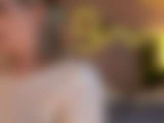 Live cam show with LunneaEvienne - Nipple Piercings on pussylord.com