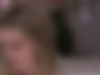 Live cam show with LunneaEvienne - Gray Eyes on Hubzter Live