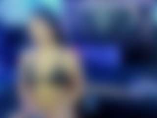 Live cam show with Queenjen - Middle Aged on CamClone