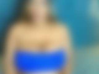 Live cam show with Eilean-baxter - Drinking on Milfs Live