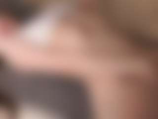 Live cam show with Lily - Blue Eyes on Camsoda