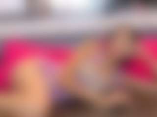 foxymia68's Live Sex Cam Show