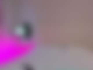 kira-lure's Live Sex Cam Show