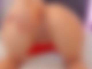 Live cam show with kira-lure - Body Massage on Camsoda