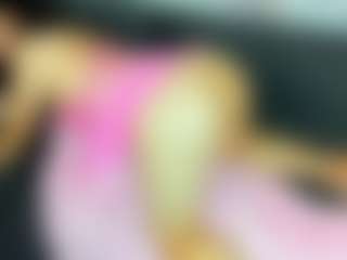 Live cam show with MaryF0x - Play on madthumbs