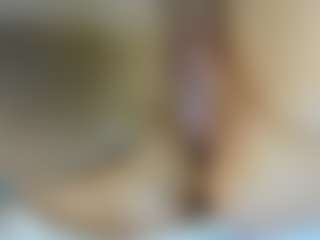 Live cam show with MaryF0x - Body Massage on Big Tits