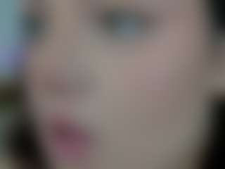 Live cam show with MaryF0x - Moaning on madthumbs