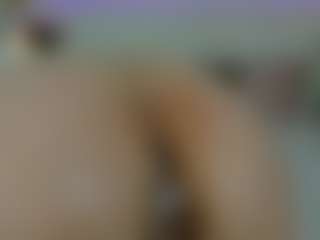 Live cam show with MaryF0x - Moaning on madthumbs