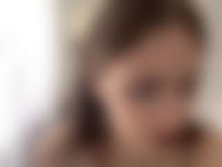 Live cam show with OdaRabine - Average on fapnchat
