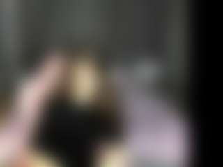 Live cam show with Rita-Addams - Upskirt on Chatstar