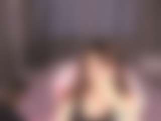 Live cam show with Rita-Addams - Upskirt on Mixed Magazine Live