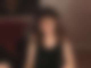 Live cam show with Rita-Addams - Upskirt on SpunkLive