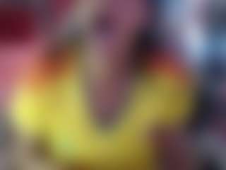 Live cam show with Sammy-fox444 - Hairy Pussy MILF on Fling VIP Chat