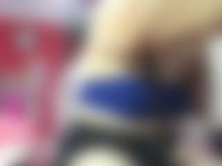 Live cam show with Sammy-fox444 - Hairy Pussy on luckytryst.com