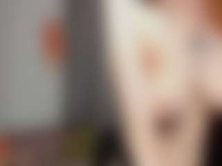 Live cam show with SooRollin - Green Eyes on Mixed Magazine Live