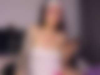 L a u r a's Live Sex Cam Show