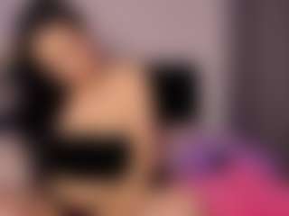 Show live cam dengan L a u r a - Joi di Camsoda