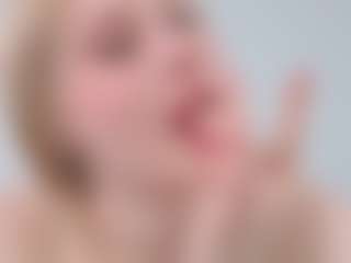 Live cam show with ClarethaHollibaugh - Moaning on Dolls Live