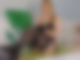 Live cam show with ClarethaHollibaugh - Eating Pussy on Strip Flash - Live Sex Shows