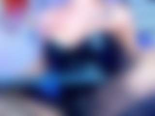 Live cam show with Daslytsroze69 - Tease on Soda Cam