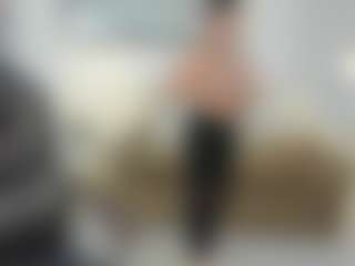 Live cam show with Emi-Roseth - Nipples on parknlotfishbdy