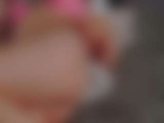 Live cam show with EvvaMonroe - Ass Clapping on PervPlay.com