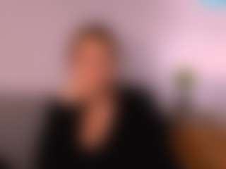 Spettacolo in cam dal vivo con FreyaSeductive - Yoga su Camsoda