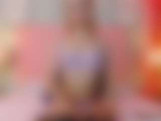 Live cam show with Gia-collins - Nsfw on SpunkLive