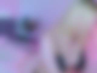 Live cam show with LilSuzy - Strapon on Dare Cams