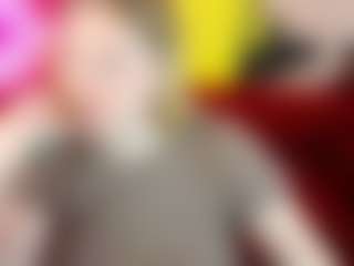 NikkyReyyy's Live Sex Cam Show