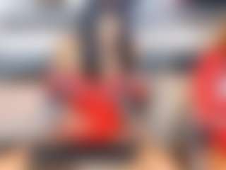 queenmia68's Live Sex Cam Show