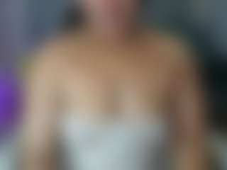 Brittany-Ch's Live Sex Cam Show
