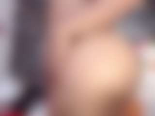 Live cam show with DESIRE10INCHES - Large Tits on Chatstar