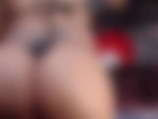 Live cam show with DESIRE10INCHES - Latina on Camsoda | colombia