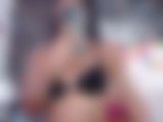 Live cam show with DESIRE10INCHES - No Drinking on AdultVida.com