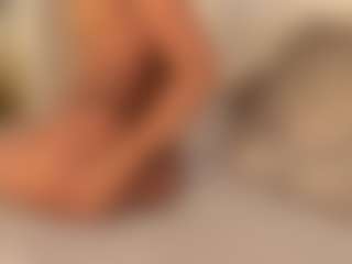 Live cam show with dionneventuri - Dirty on AdultVida.com