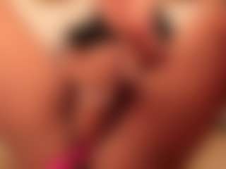 dionneventuri's Live Sex Cam Show
