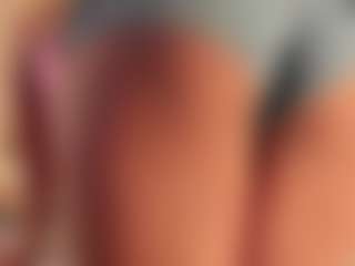 dionneventuri's Live Sex Cam Show